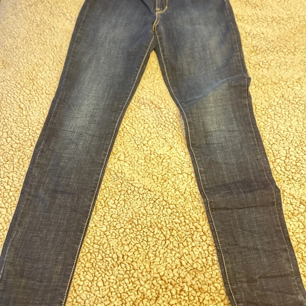 Levi's Women's Skinny Jeans in Classic Blue - Picture 9 of 9